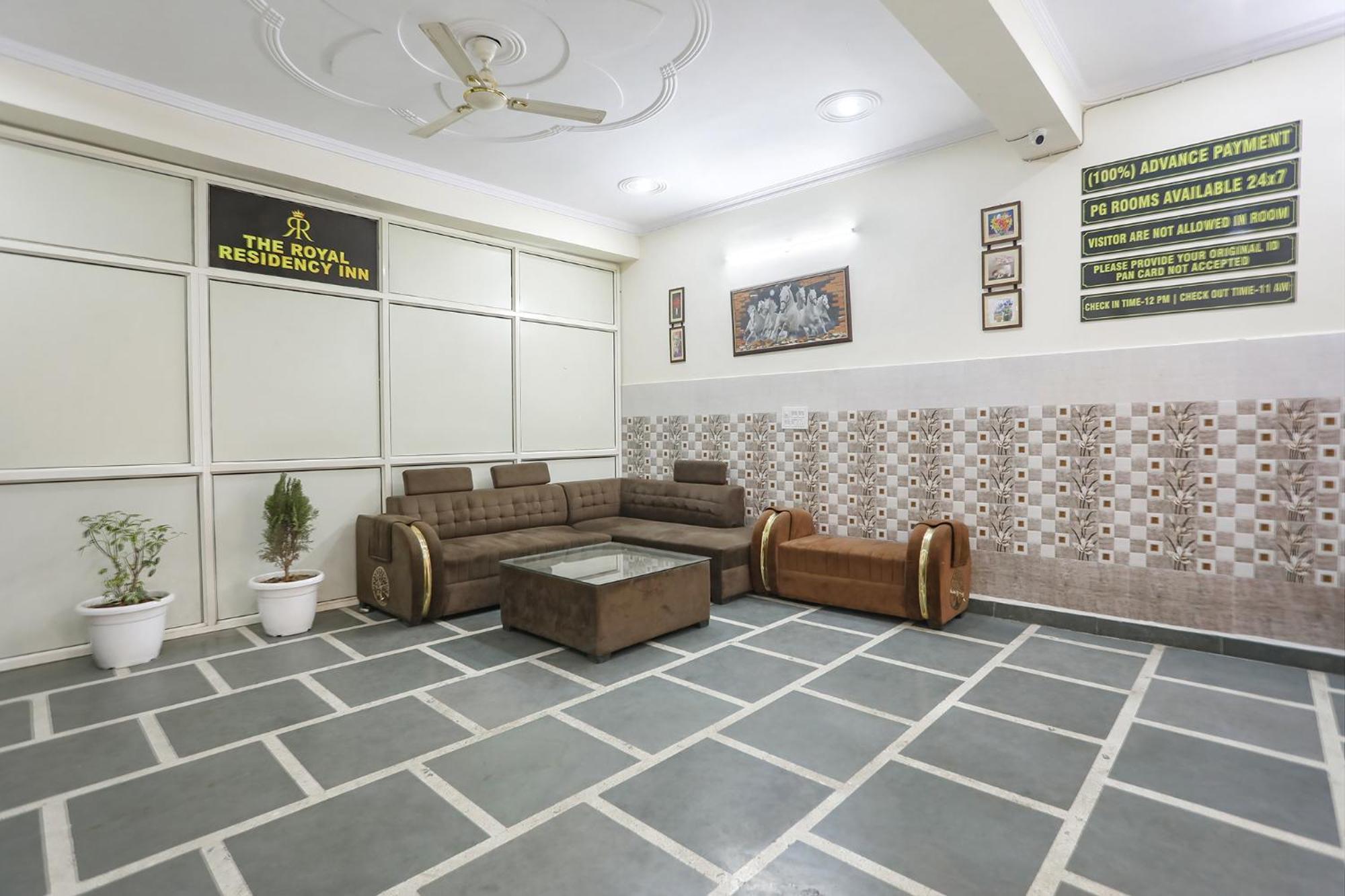 Fabexpress Asp Royal Residency Inn- Janakpuri Deli Exterior foto