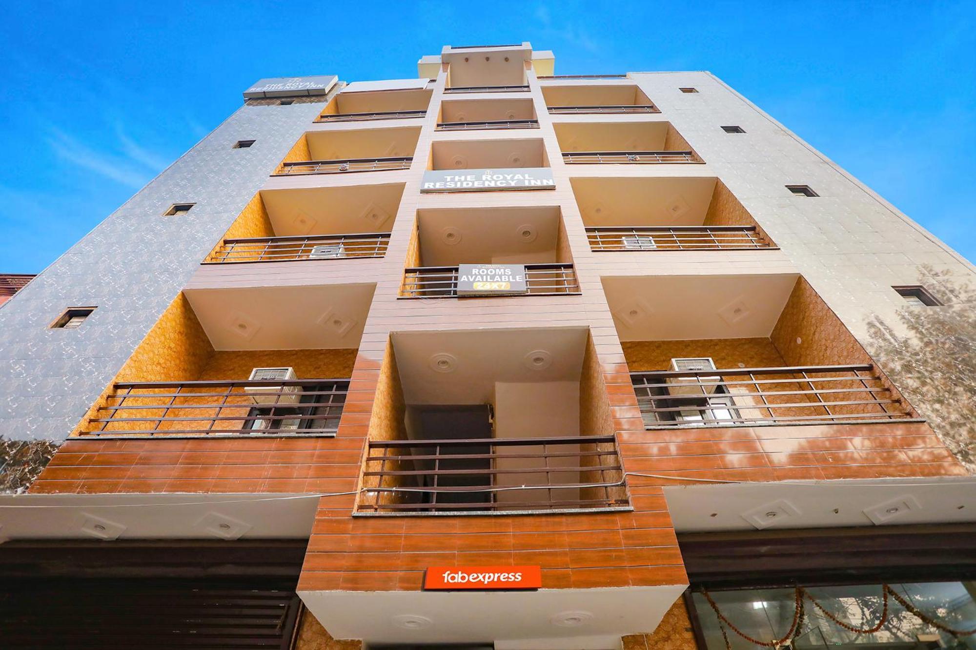 Fabexpress Asp Royal Residency Inn- Janakpuri Deli Exterior foto
