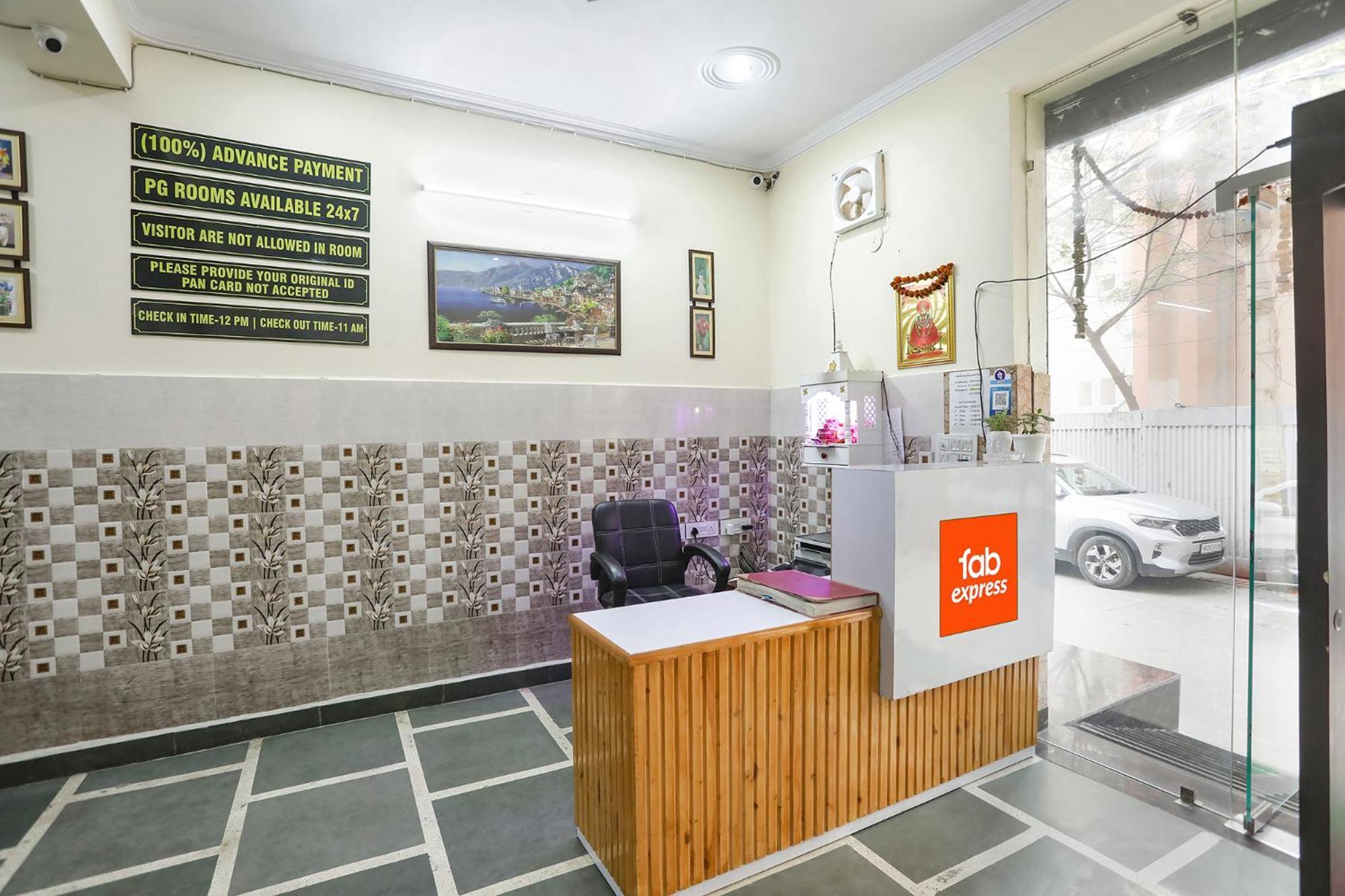 Fabexpress Asp Royal Residency Inn- Janakpuri Deli Exterior foto