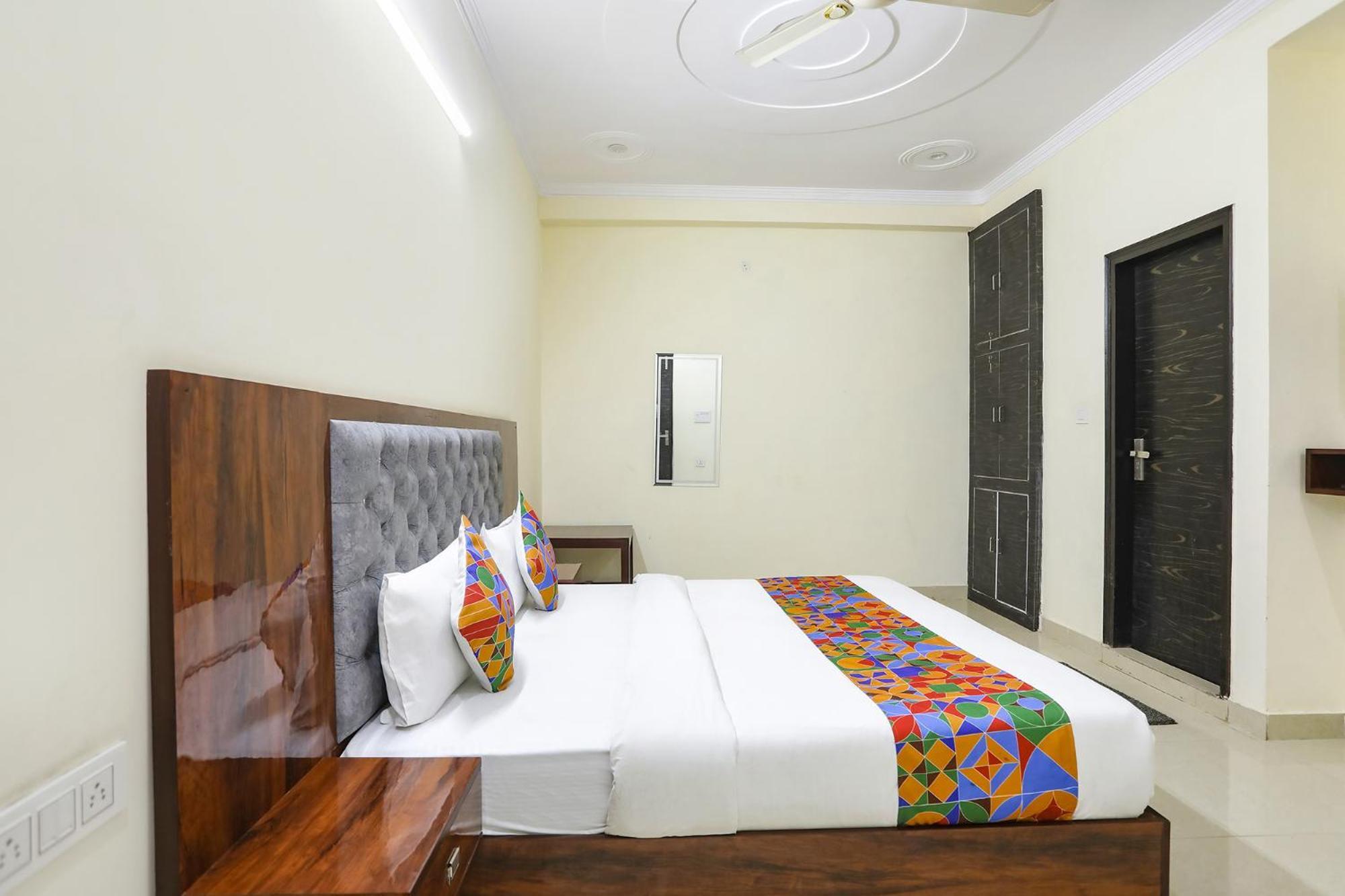 Fabexpress Asp Royal Residency Inn- Janakpuri Deli Exterior foto