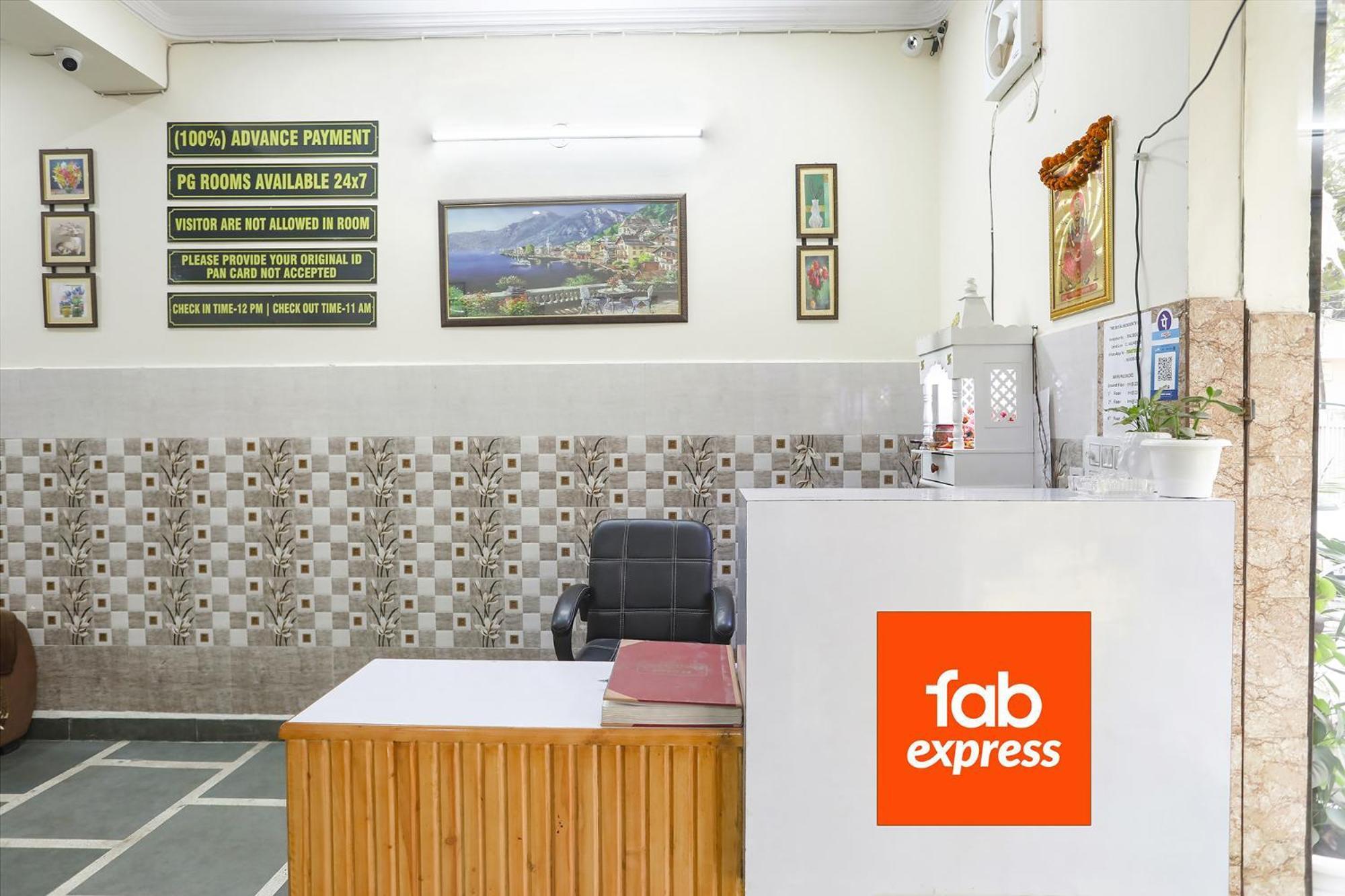 Fabexpress Asp Royal Residency Inn- Janakpuri Deli Exterior foto