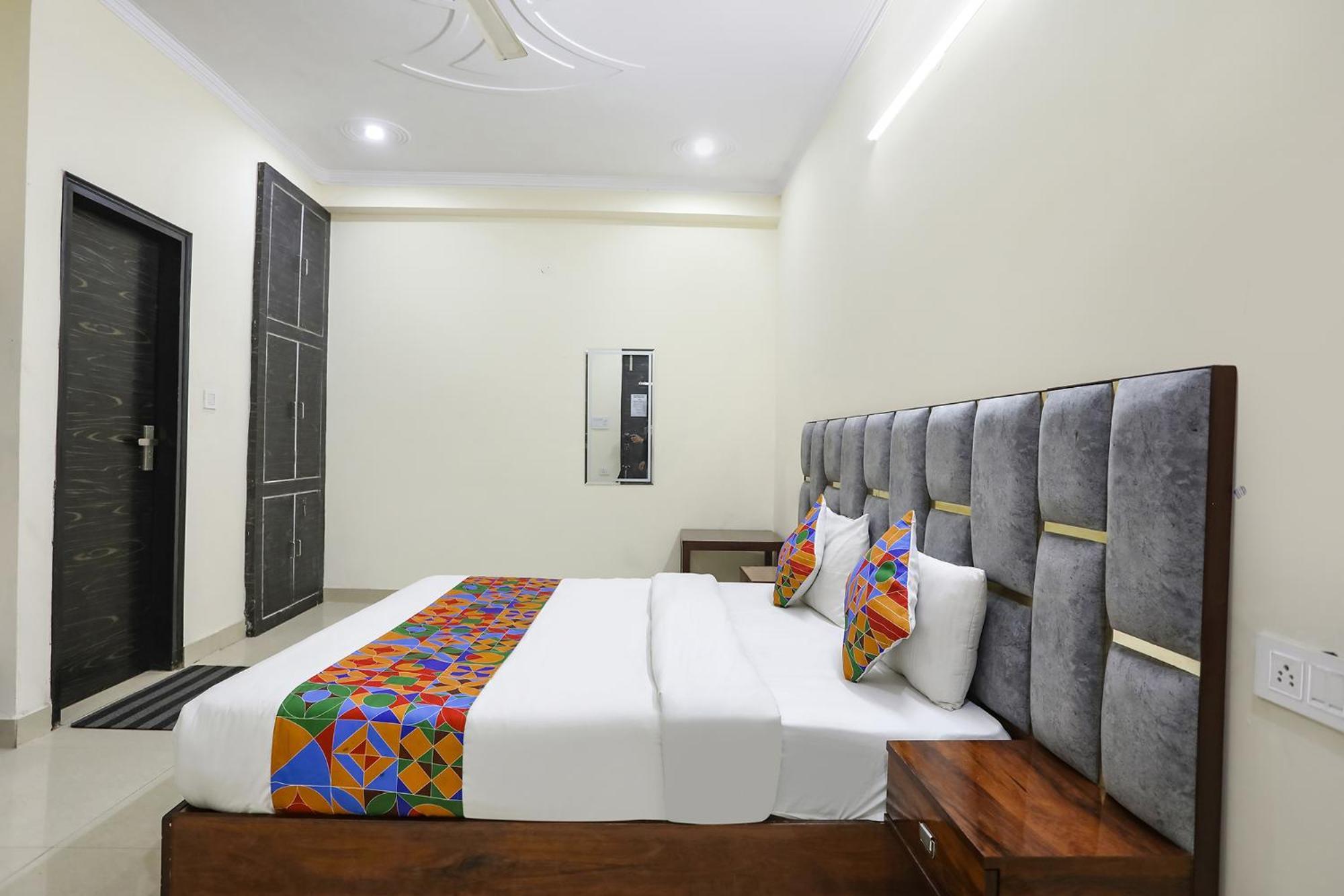 Fabexpress Asp Royal Residency Inn- Janakpuri Deli Exterior foto